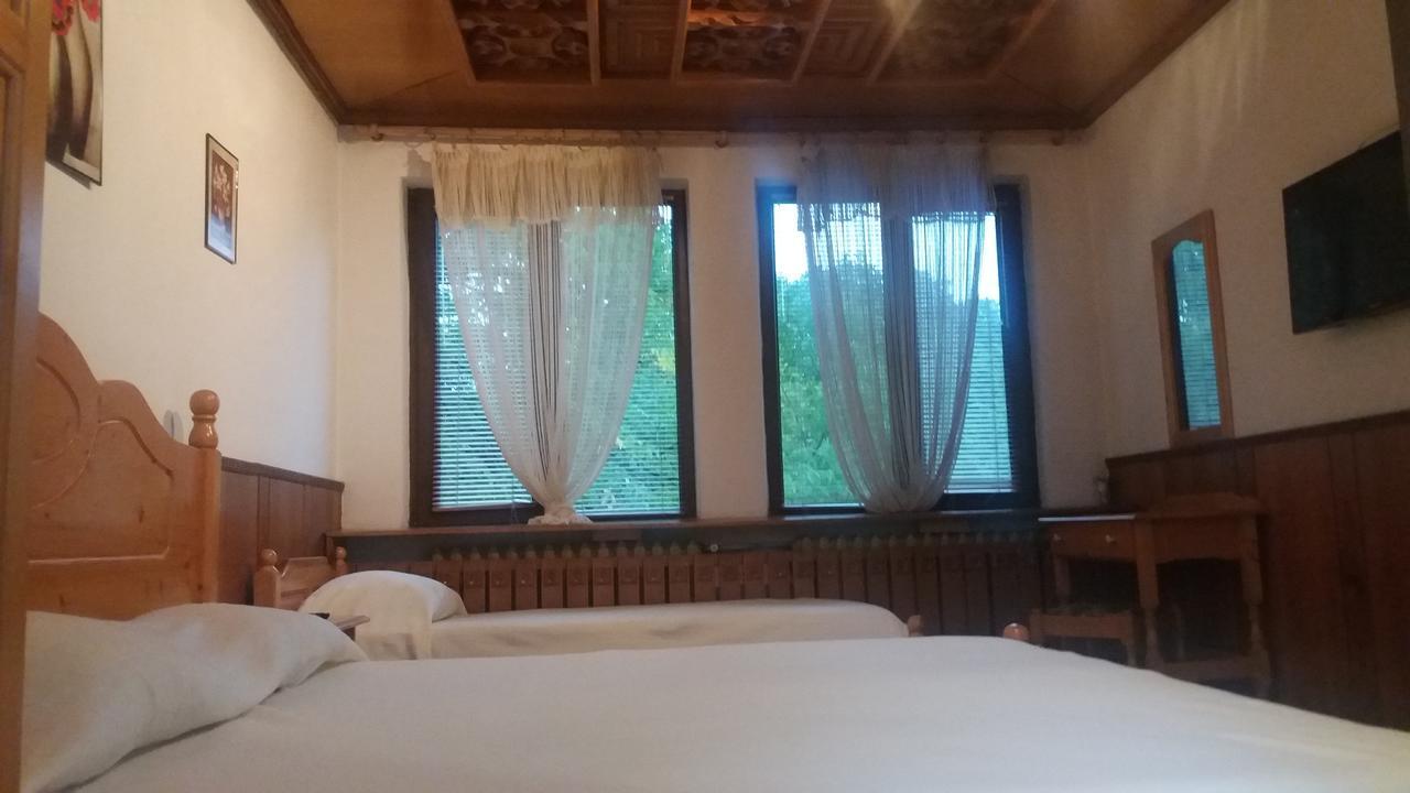 Chicho Tomovata Koliba Hotel Trjavna Kültér fotó