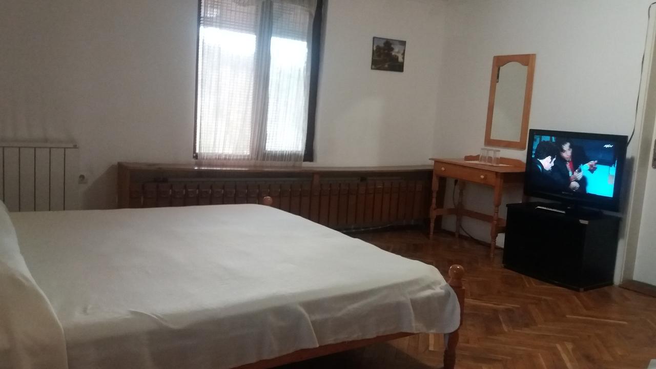 Chicho Tomovata Koliba Hotel Trjavna Kültér fotó