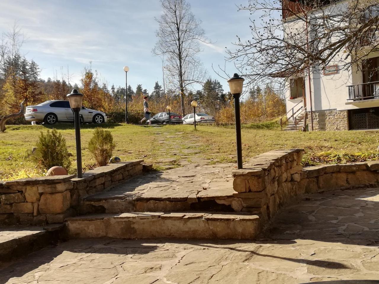 Chicho Tomovata Koliba Hotel Trjavna Kültér fotó